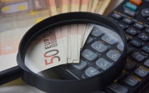 自己破産の手続き費用の相場は？安く抑える5つの方法を解説